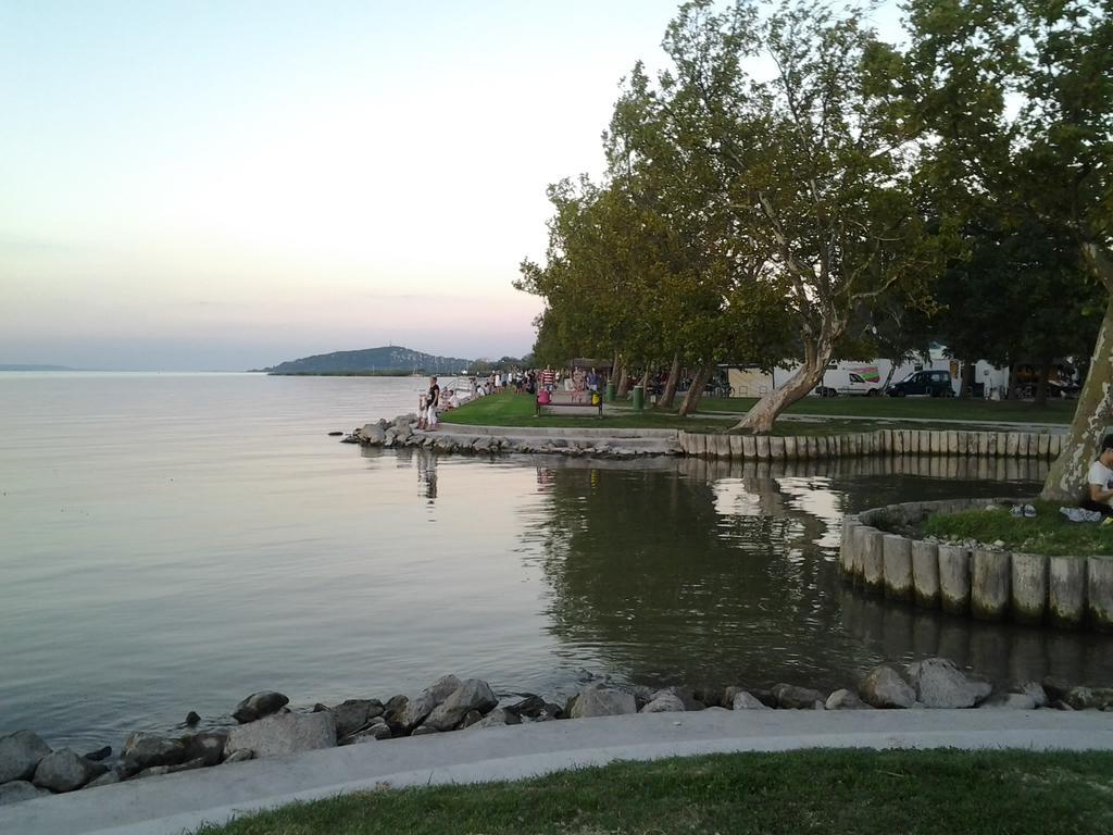 Fenyvesi Trambulinos Nyaralo Balatonfenyves Extérieur photo